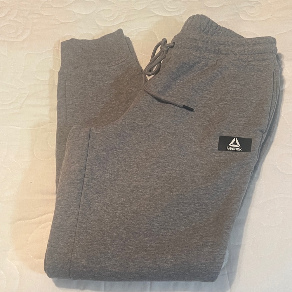 Reebok Heather Gray Sweatpants Women’s